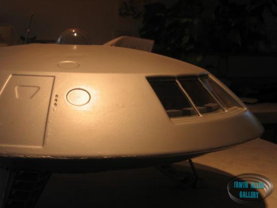 Sci-Fi Metropolis 24" Jupiter Two