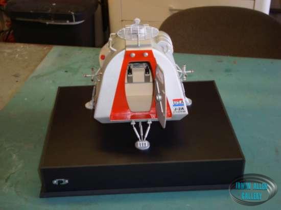 Professional Build of Moebius Models Space Pod