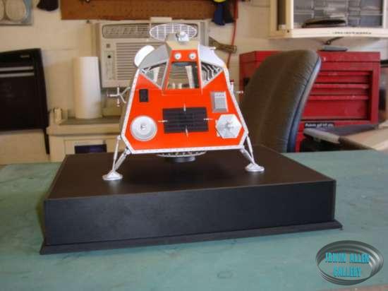 Professional Build of Moebius Models Space Pod
