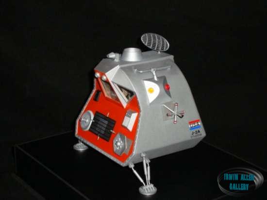 Professional Build of Moebius Models Space Pod