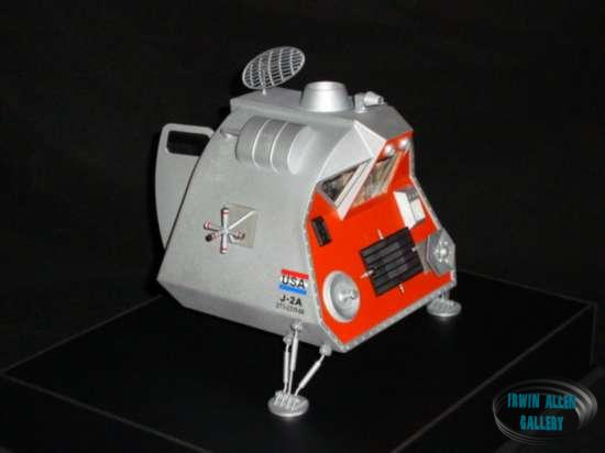 Professional Build of Moebius Models Space Pod