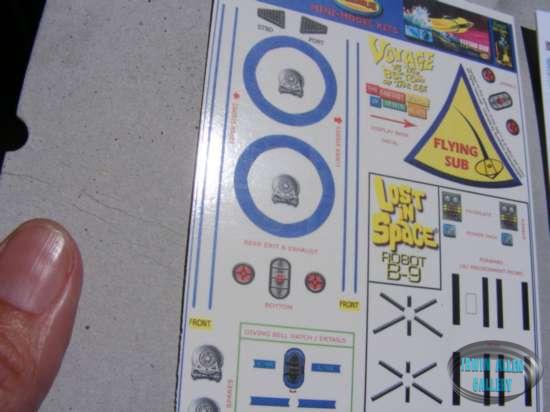 Decal set for mini Moebius model kits