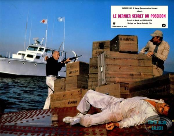 Beyond the Poseidon Adventure French Lobby Card