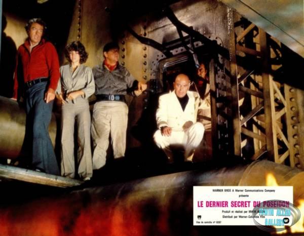 Beyond the Poseidon Adventure French Lobby Card