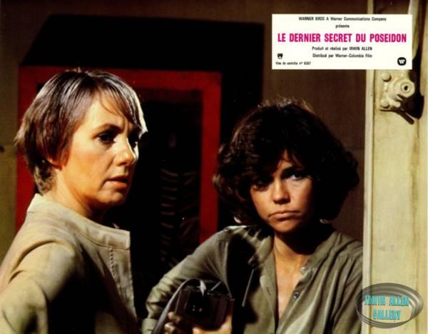 Beyond the Poseidon Adventure French Lobby Card