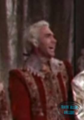 Marie Antoinette Courtier