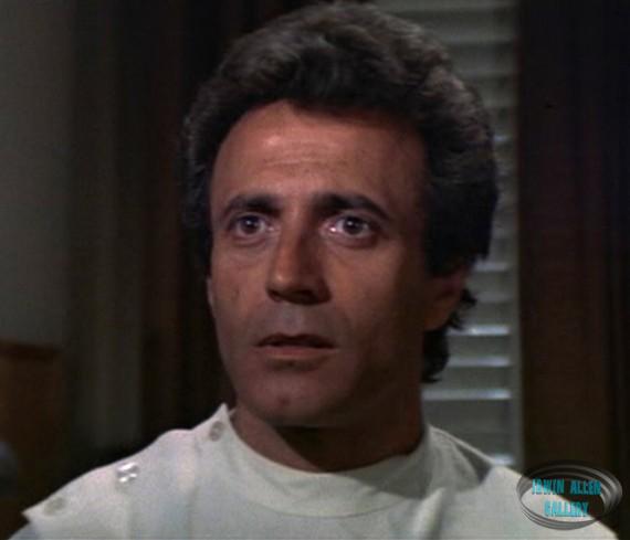 Alejandro Rey - Dr. Tomas Martinez