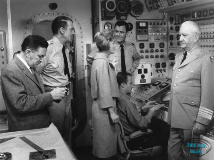 Scene from Voyage to the Bottom of the Sea Movie