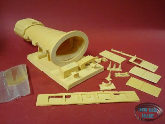 Lunar Models Fujimi Time Tunnel Model Kit Pieces