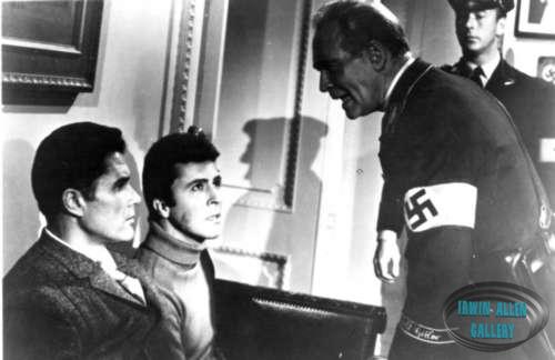 Robert Colbert, James Darren and Lyle Bettger in Invasion