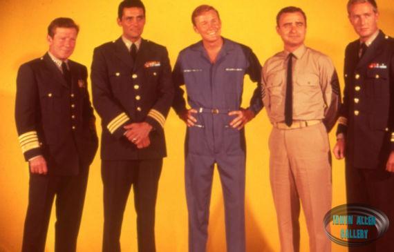 Richard Basehart, David Hedison, Allan Hunt, Terry Becker and Robert Dowdell